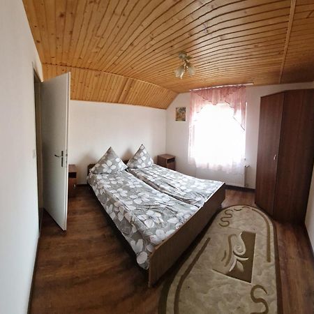 У Дядька Guest House Pilipets Luaran gambar