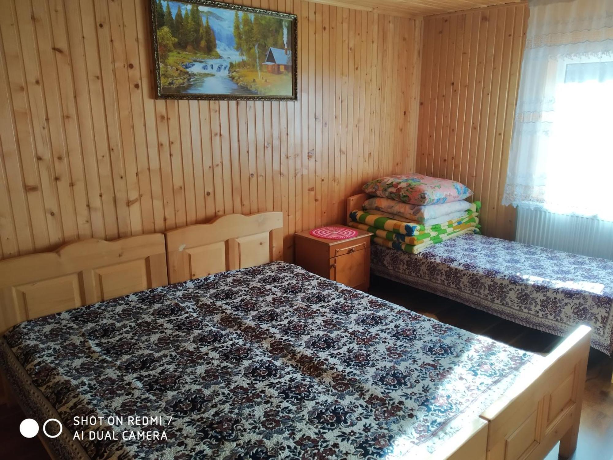 У Дядька Guest House Pilipets Bilik gambar