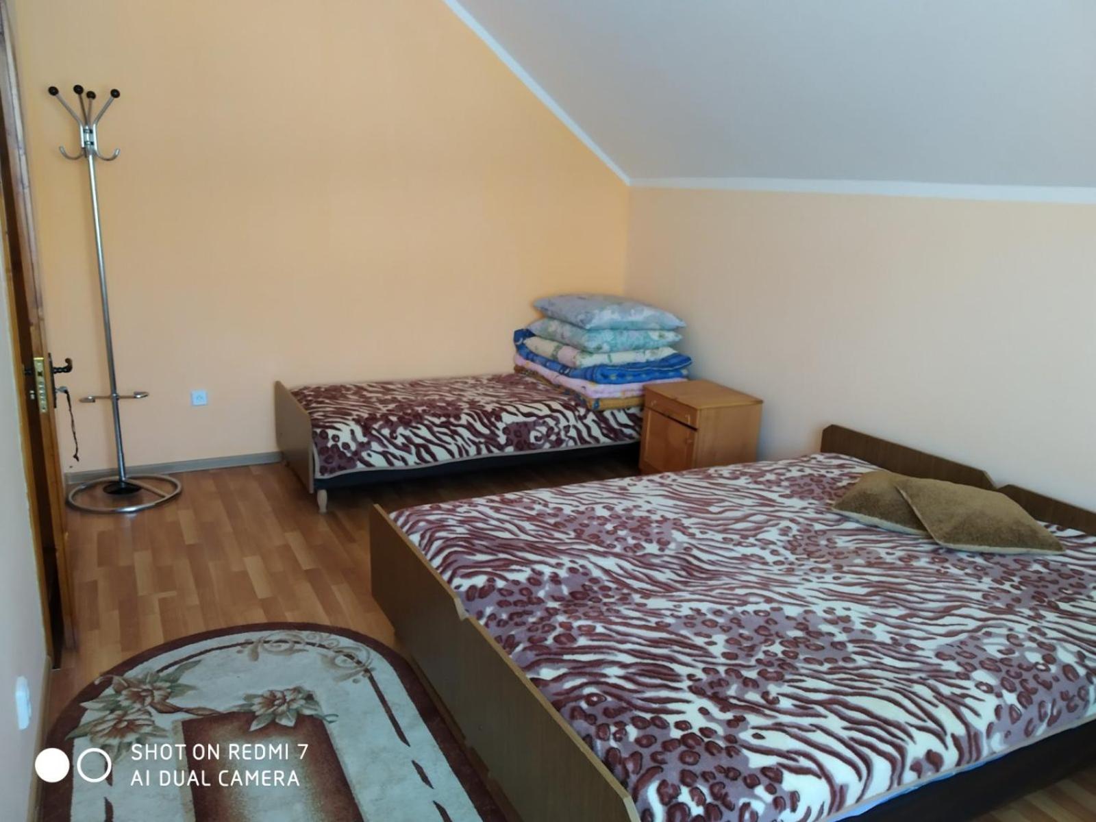 У Дядька Guest House Pilipets Bilik gambar