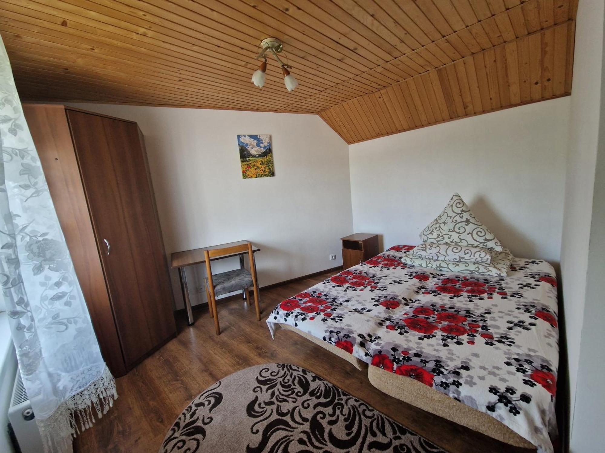 У Дядька Guest House Pilipets Bilik gambar